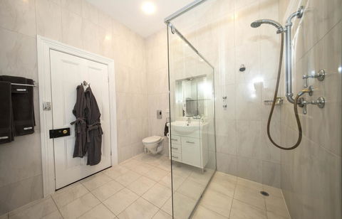 Yankalilla Bay Homestead - QLD Tourism 13