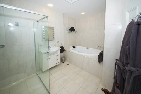 Yankalilla Bay Homestead - QLD Tourism 8