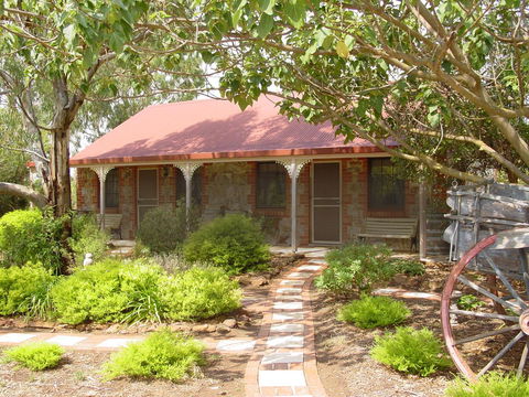 Langmeil Cottages - Queensland Tourism 9