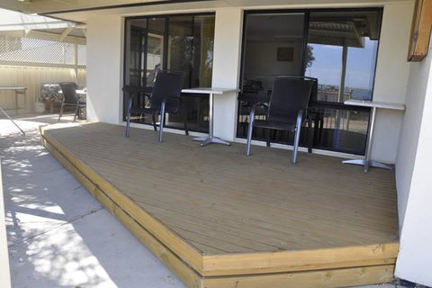 The Club House - Queensland Tourism 0