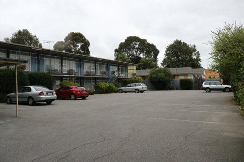 The Sands Motel Adelaide - QLD Tourism 9