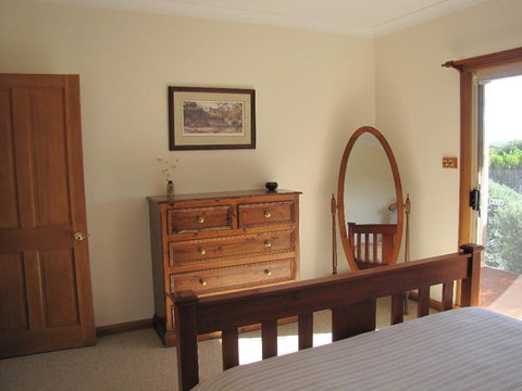 Edge Of Innes - QLD Tourism 9