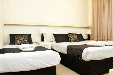 Renmark Motor Inn - QLD Tourism 20