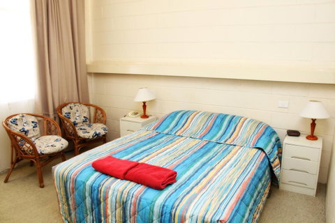 Renmark Motor Inn - QLD Tourism 14