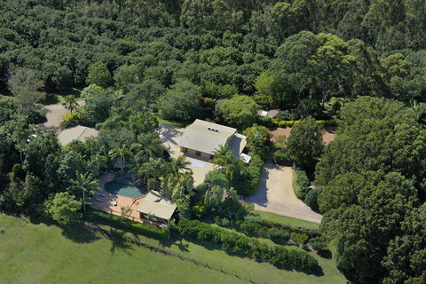 SummerHills Retreat Byron Bay - Queensland Tourism 2