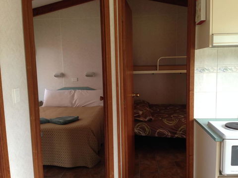 Kangaroo Island Cabins - Queensland Tourism 9