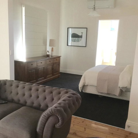 Railway Cottage In Beachport - QLD Tourism 19