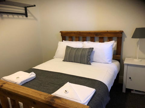 Cornwall Hotel - QLD Tourism 8