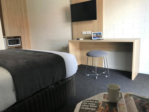 Frewville Motor Inn - QLD Tourism 1