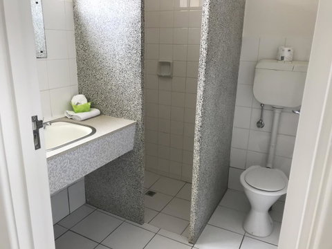 Frewville Motor Inn - QLD Tourism 17
