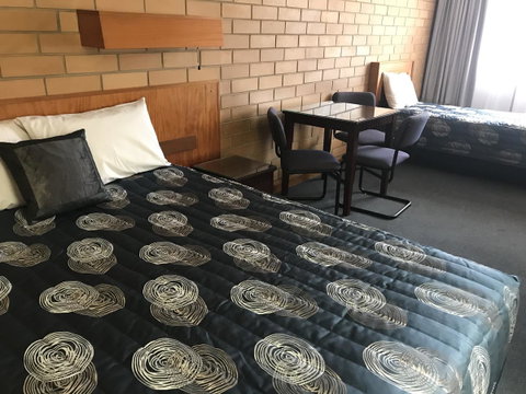 Frewville Motor Inn - QLD Tourism 11