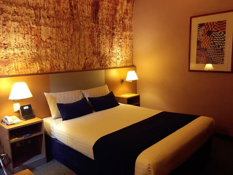 Desert Cave Hotel - QLD Tourism 39