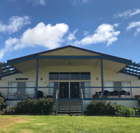 Emu Bay Lodge - QLD Tourism