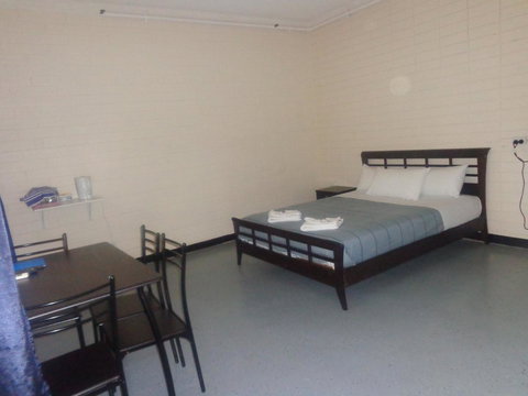 Adelaide Backpackers And Travellers Inn - Queensland Tourism 25