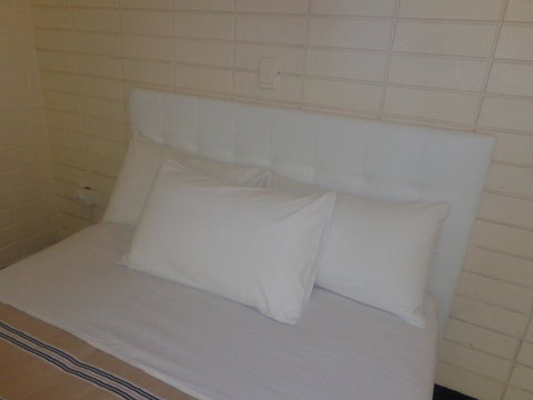 Adelaide Backpackers And Travellers Inn - Queensland Tourism 36