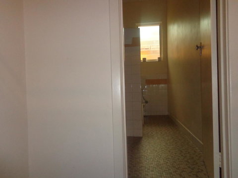 Adelaide Backpackers And Travellers Inn - Queensland Tourism 37