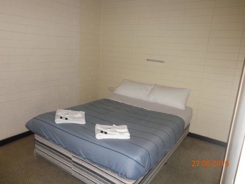 Adelaide Backpackers And Travellers Inn - Queensland Tourism 42