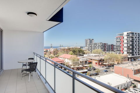 Adina Apartment Hotel Wollongong - Queensland Tourism 12