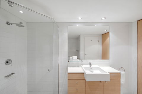 Adina Apartment Hotel Wollongong - Queensland Tourism 17