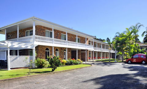 Aston Motel Yamba - QLD Tourism 3