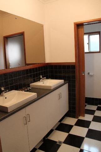 LAS ARENAS - The Sands - BEACH HOUSE - QLD Tourism 6