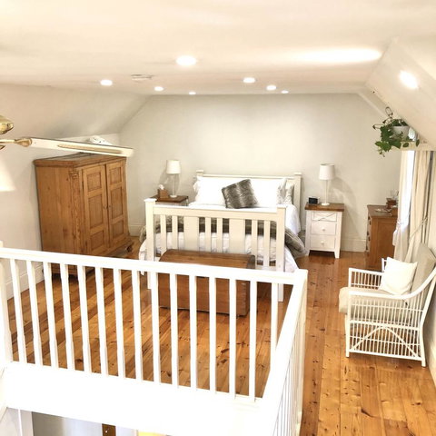 Aldgate Creek Cottage Bed And Breakfast - QLD Tourism 1