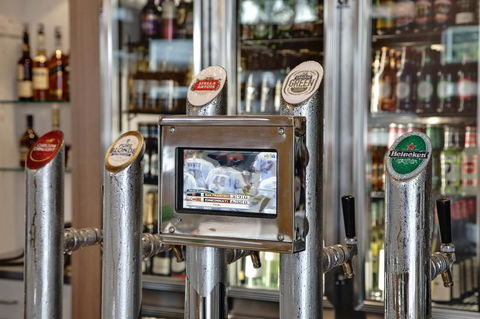 Walkers Arms Hotel - QLD Tourism 9