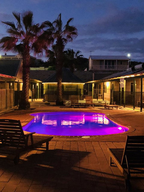 Bay Lodge - QLD Tourism 33