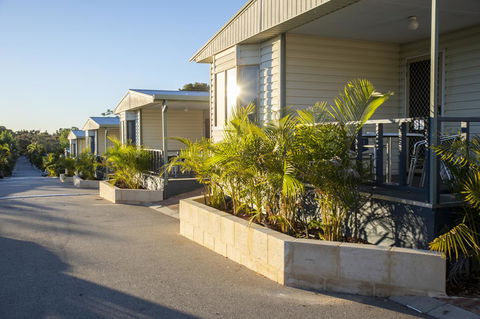 Karrinyup Waters Resort - Queensland Tourism 9