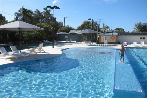 Karrinyup Waters Resort - Queensland Tourism 1