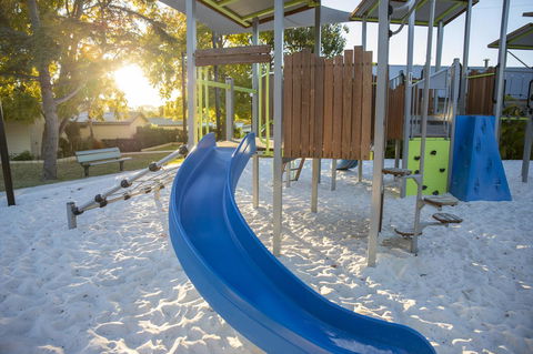 Karrinyup Waters Resort - Queensland Tourism 28