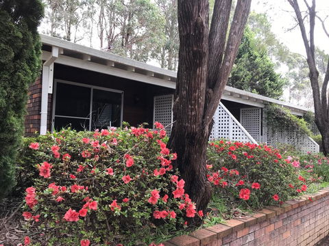 Forest Lodge Resort - QLD Tourism 13