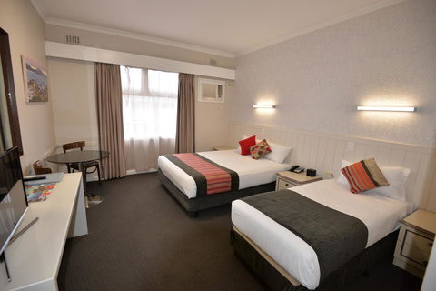Country Comfort Amity Motel - QLD Tourism 24