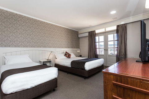 Country Comfort Amity Motel - QLD Tourism 38