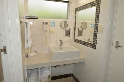 Country Comfort Amity Motel - QLD Tourism 23