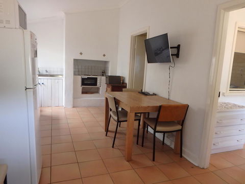 Lazy Lobster Holiday Units & Chalets - Queensland Tourism 15