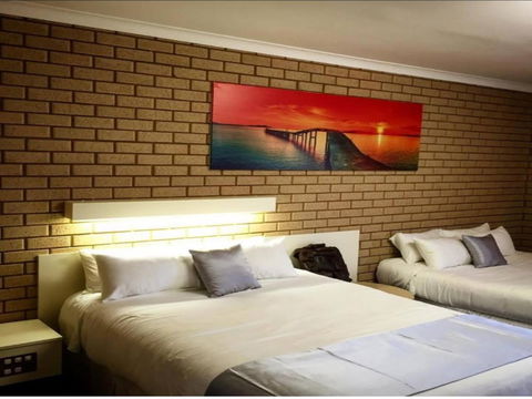 Carnarvon Motel - Queensland Tourism 28