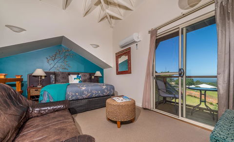 Chimes Spa Retreat - QLD Tourism 10
