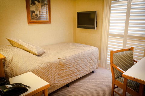 European Hotel - Queensland Tourism 34