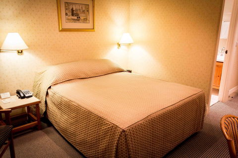 European Hotel - Queensland Tourism 32