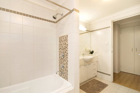 Perth Short Stays - QLD Tourism 40