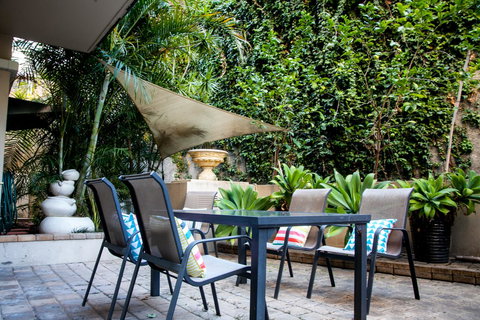 Perth Short Stays - QLD Tourism 1