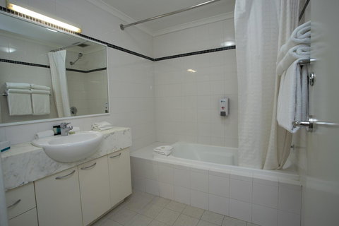 Perth Short Stays - QLD Tourism 17