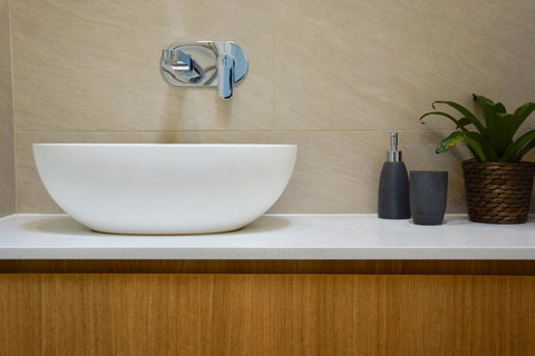 Cottesloe Beachfront Ocean View Apartment - QLD Tourism 16