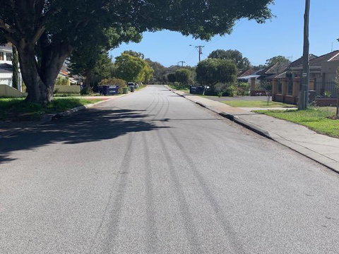 Ascot Comfort - Queensland Tourism 18