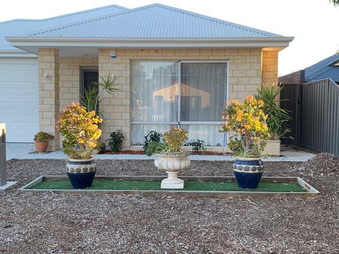 Ascot Comfort - Queensland Tourism 17