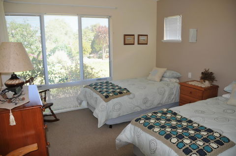 Glenelg On King Bed & Breakfast - QLD Tourism 27