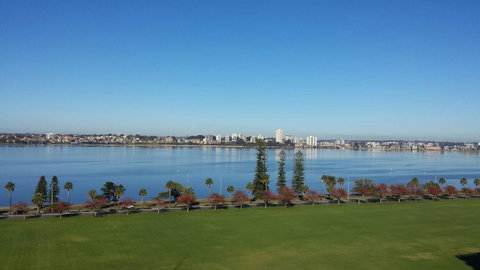 Crowne Plaza Perth, An IHG Hotel - QLD Tourism 7