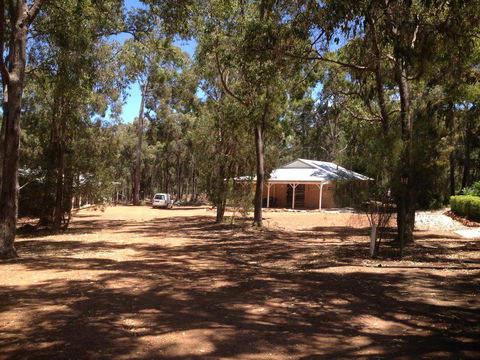 Travellers Rest Motel - QLD Tourism 6