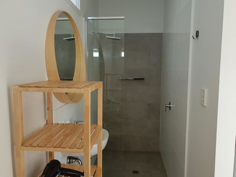 Captain\'s Heritage Cottage - Central Fremantle 2 Bedroom Historic Cottage - Queensland Tourism 12